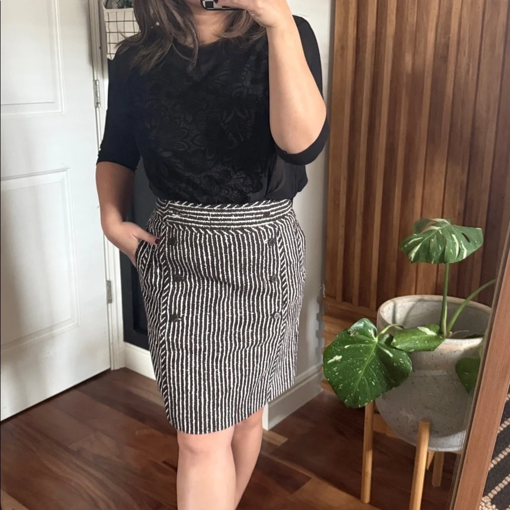Tory Burch A line Pencil Tweed Skirt. Size 6